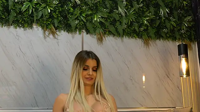 MiaCharm online show from 01/31/26, 07:56