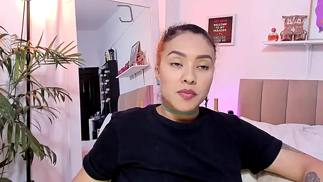 Zoe Gruber online show from 11/20/25, 09:36