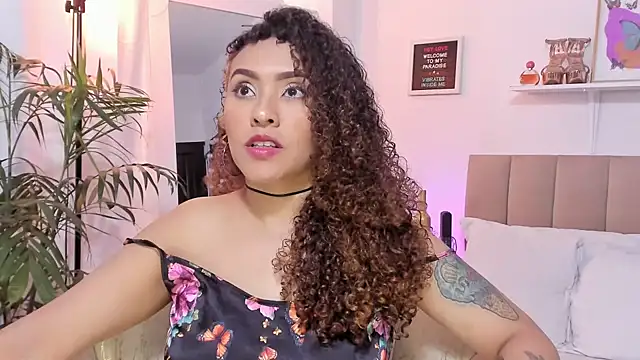 Zoe Gruber online show from 11/21/25, 09:24