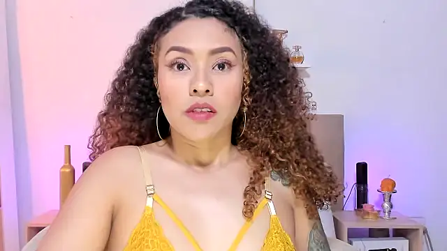 Zoe Gruber online show from 12/18/25, 01:00