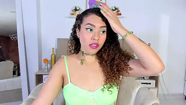 Zoe Gruber online show from 03/06/26, 11:45