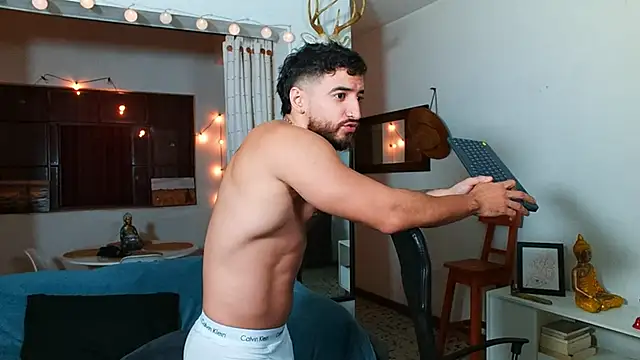 AndrewMartinez online show from 02/09/25, 01:00