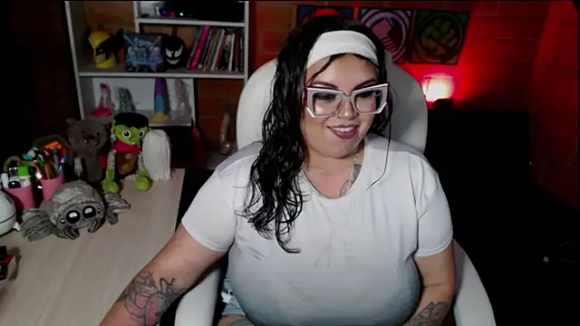 Snapshot of juliette_rd chatting on 11/12/25, 03:07 juliette rd online show from 11/12/25, 03:07