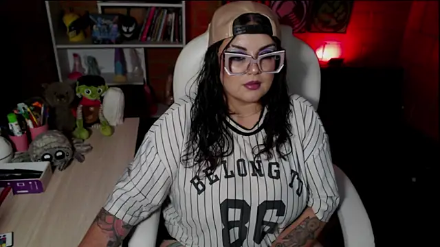 Snapshot of juliette_rd chatting on 11/21/25, 03:16 juliette rd online show from 11/21/25, 03:16