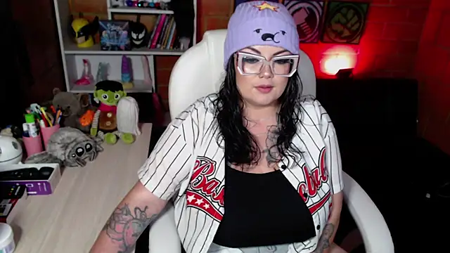 Snapshot of juliette_rd chatting on 12/20/25, 06:20 juliette rd online show from 12/20/25, 06:20