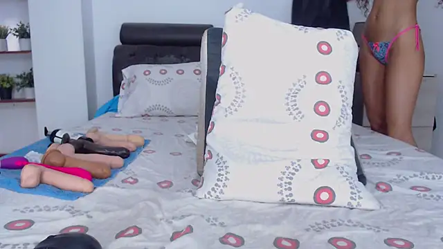 AnaMurcia online show from 12/15/24, 05:20