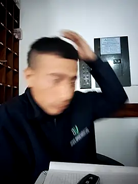 Eduardoxxx51 online show from 11/18/25, 08:35