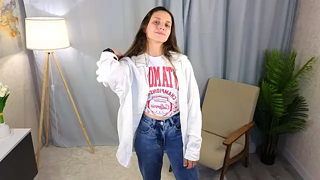 Snapshot of JaniceHanson chatting on 11/24/25, 05:07 JaniceHanson online show from 11/24/25, 05:07