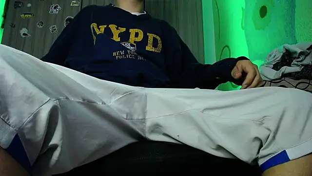 zacwatson  online show from 12/24/24, 12:11