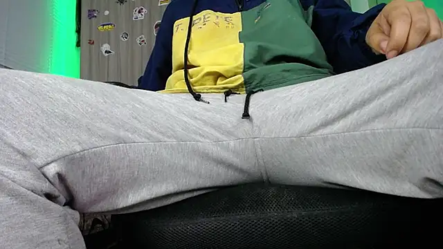 zacwatson  online show from 12/28/24, 08:48