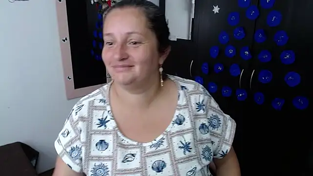 CristialJones  online show from 12/18/25, 02:45