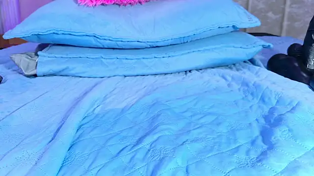 violett lo online show from 05/16/26, 10:36