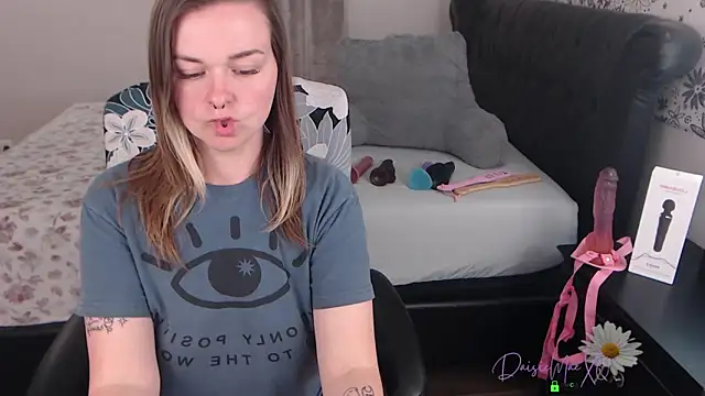 DaisieMaeXO online show from 04/28/26, 12:20