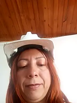 Snapshot of malusexy33 chatting on 01/14/25, 04:57 malusexy33 online show from 01/14/25, 04:57