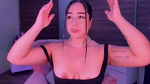 Sussy Bell01 online show from 12/26/24, 08:32