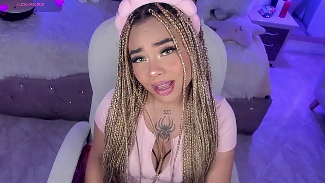 conny  curly online show from 03/18/25, 01:20