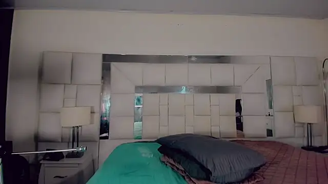  ChanellR  online show from 03/07/26, 11:18