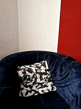 SophiaBlackfoxx online show from 10/09/25, 10:24