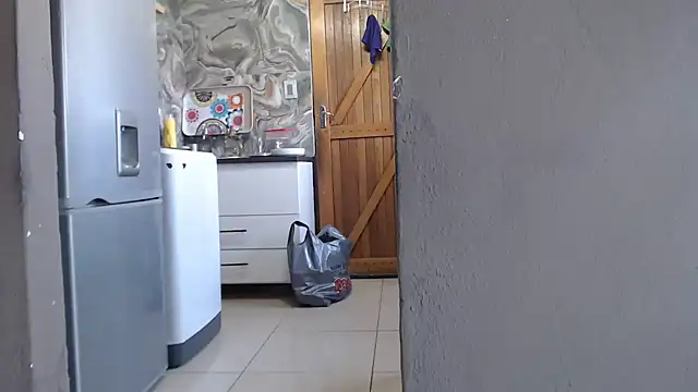 ThickyMinajxx online show from 10/17/25, 12:19