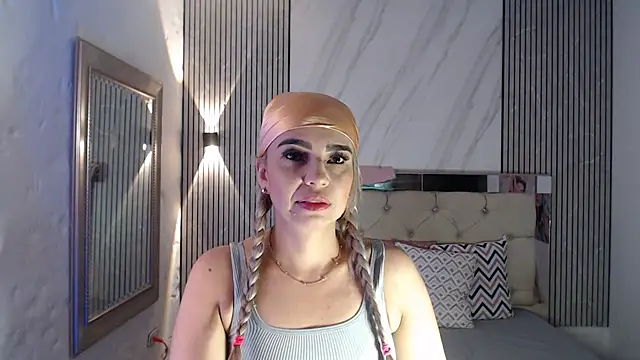 ashley  tylor online show from 02/04/26, 02:17