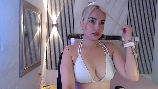 ashley  tylor online show from 07/14/26, 08:03