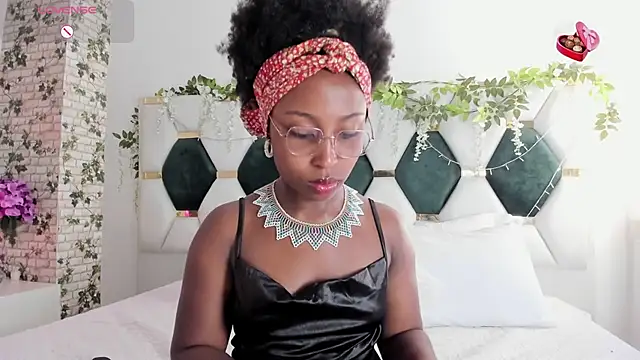 EmmaSanzz  online show from 01/28/25, 11:49