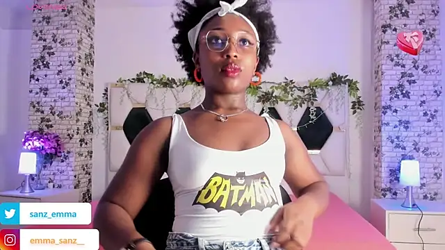 EmmaSanzz  online show from 02/03/25, 11:31