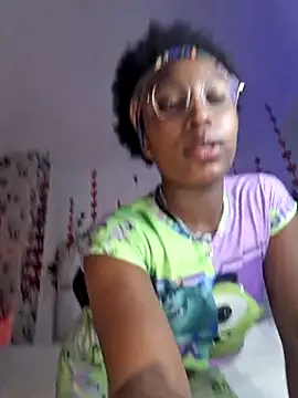 EmmaSanzz  online show from 02/10/25, 11:46