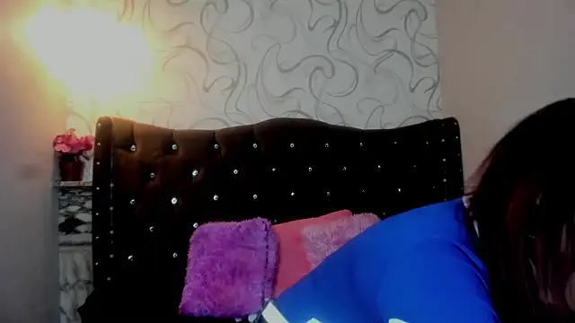 moniquehicks online show from 10/15/25, 03:23