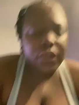 Snapshot of fantasygyal chatting on 05/31/26, 03:47 fantasygyal online show from 05/31/26, 03:47