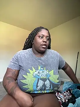 Snapshot of fantasygyal chatting on 08/04/26, 02:52 fantasygyal online show from 08/04/26, 02:52