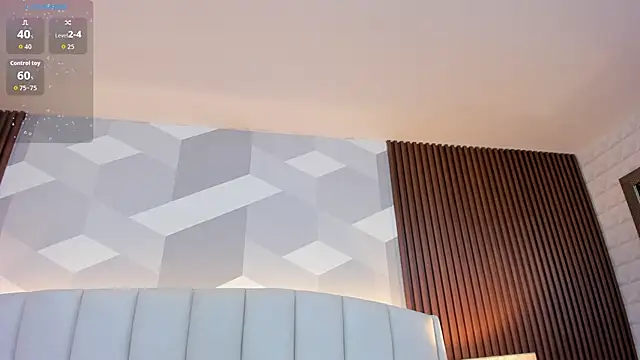 Julietasantos   online show from 10/15/25, 07:14