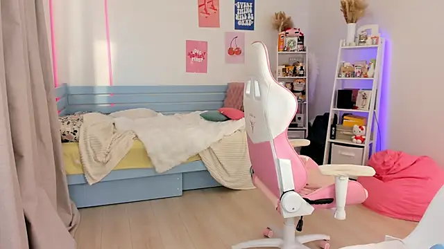 Snapshot of Lily_Young chatting on 10/01/25, 06:08 Lily Young online show from 10/01/25, 06:08