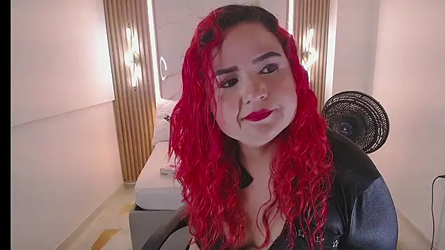 Mariana Rojas online show from 04/05/26, 04:42