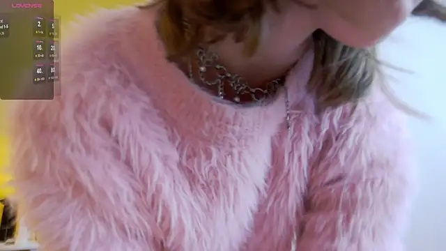 Snapshot of lessysweety chatting on 10/02/25, 03:24 lessysweety online show from 10/02/25, 03:24