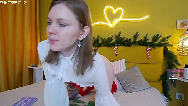 Snapshot of lessysweety chatting on 12/01/25, 03:44 lessysweety online show from 12/01/25, 03:44