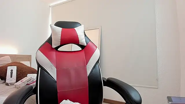 Carolina hernandez22 online show from 11/20/25, 12:27