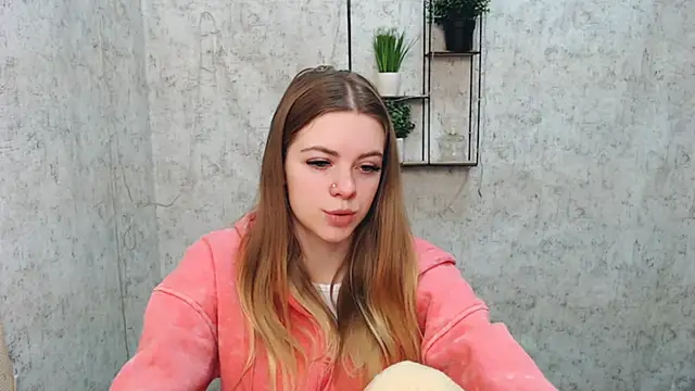 AliceFlirtt  online show from 02/24/25, 08:27