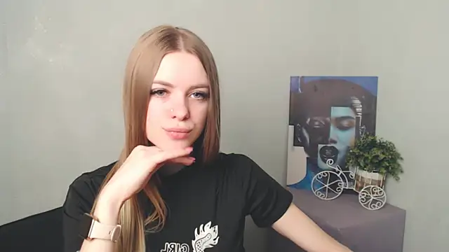 AliceFlirtt  online show from 03/19/25, 11:17