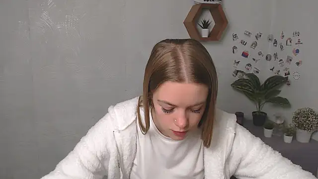 AliceFlirtt  online show from 09/27/25, 09:03