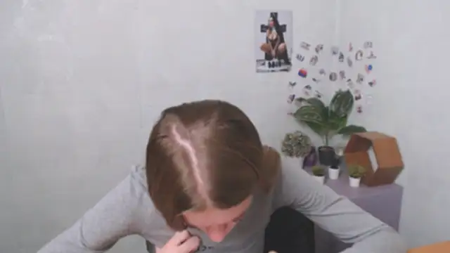 AliceFlirtt  online show from 12/02/25, 12:10