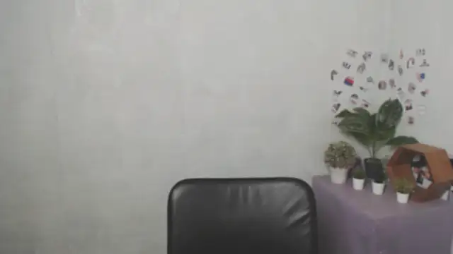 AliceFlirtt  online show from 12/15/25, 12:53