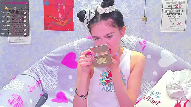 Snapshot of Vanessa_Florence chatting on 12/09/24, 01:07 Vanessa Florence online show from 12/09/24, 01:07