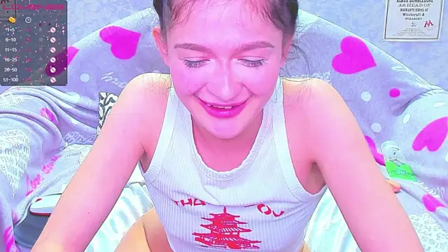 Snapshot of Vanessa_Florence chatting on 12/15/24, 04:18 Vanessa Florence online show from 12/15/24, 04:18