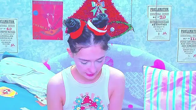 Snapshot of Vanessa_Florence chatting on 01/12/25, 01:11 Vanessa Florence online show from 01/12/25, 01:11