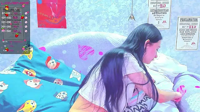 Snapshot of Vanessa_Florence chatting on 02/01/25, 01:23 Vanessa Florence online show from 02/01/25, 01:23