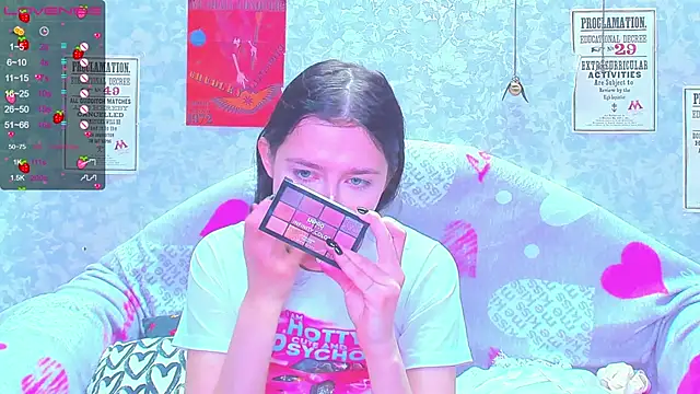 Snapshot of Vanessa_Florence chatting on 02/03/25, 01:30 Vanessa Florence online show from 02/03/25, 01:30
