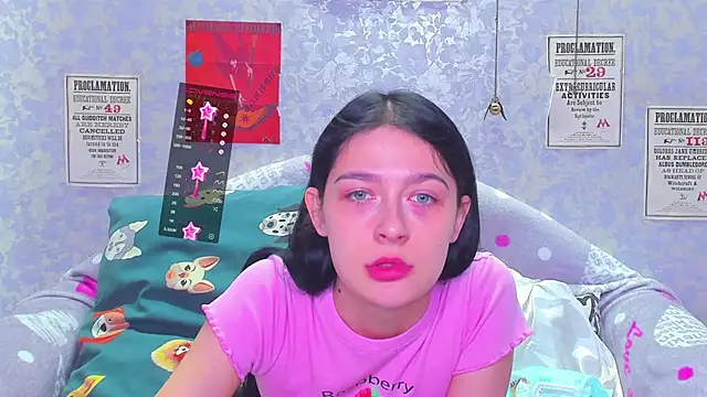 Snapshot of Vanessa_Florence chatting on 02/18/25, 01:21 Vanessa Florence online show from 02/18/25, 01:21