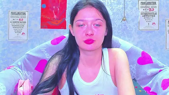 Snapshot of Vanessa_Florence chatting on 02/23/25, 01:13 Vanessa Florence online show from 02/23/25, 01:13