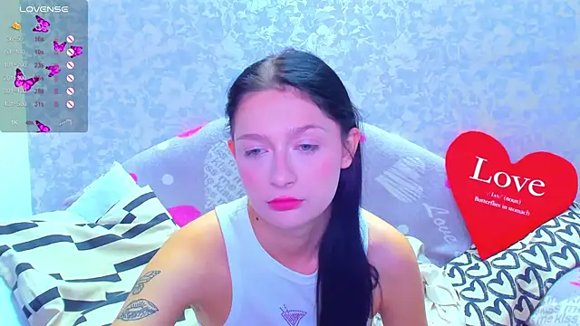 Snapshot of Vanessa_Florence chatting on 09/15/25, 12:54 Vanessa Florence online show from 09/15/25, 12:54